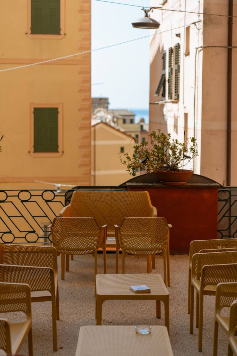 Albergo-Augusta-Camogli-camere-DSC4305-verticale
